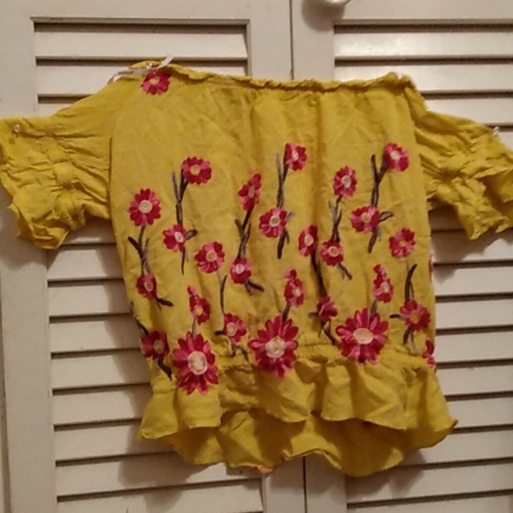 Yellow and pink crop top - Picture 1 of 1